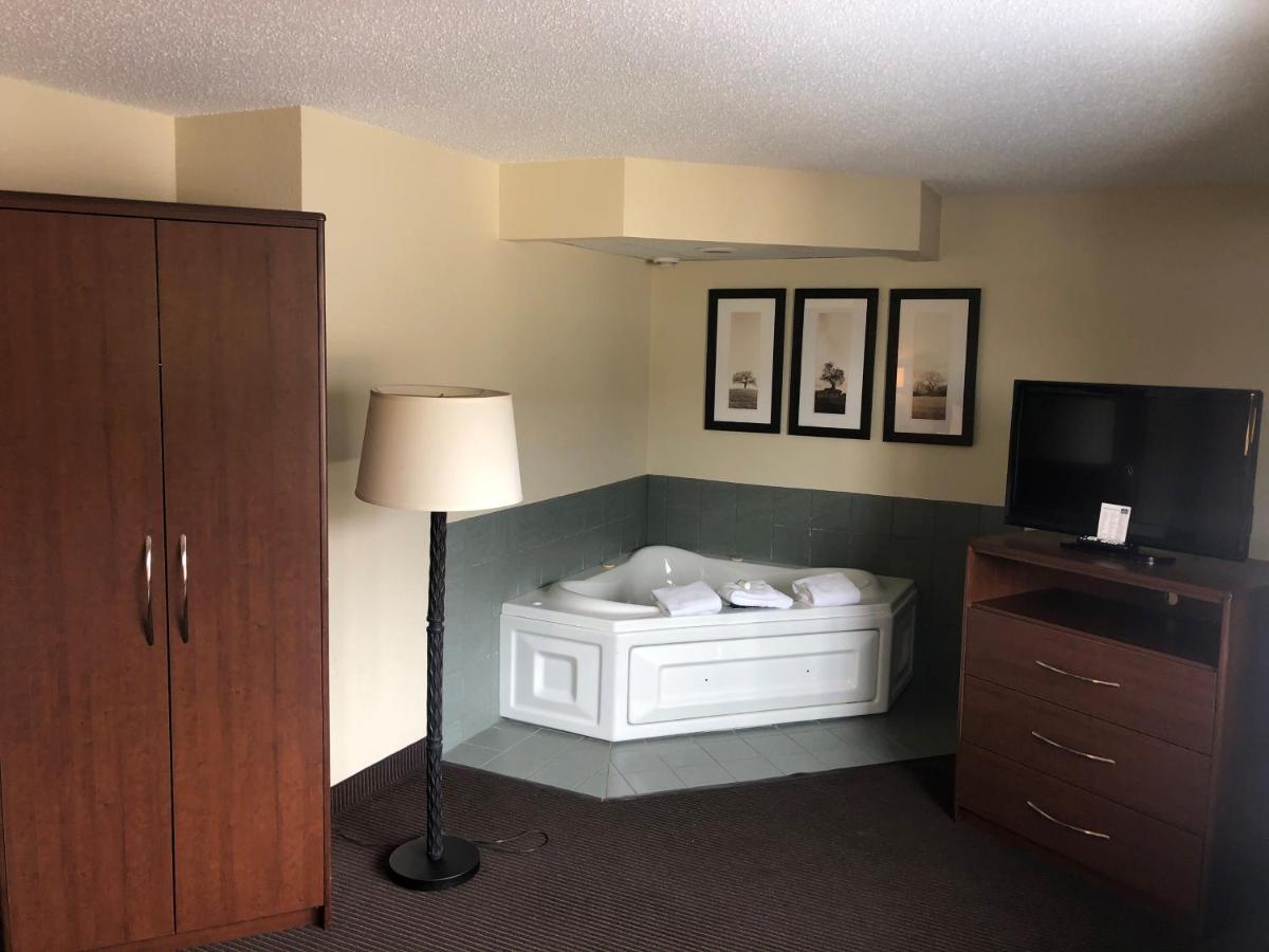 Cobblestone Hotel & Suites - Wisconsin Rapids Dış mekan fotoğraf